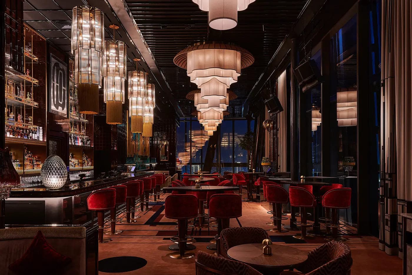 The chandelier-lined bar at 1920, DIFC