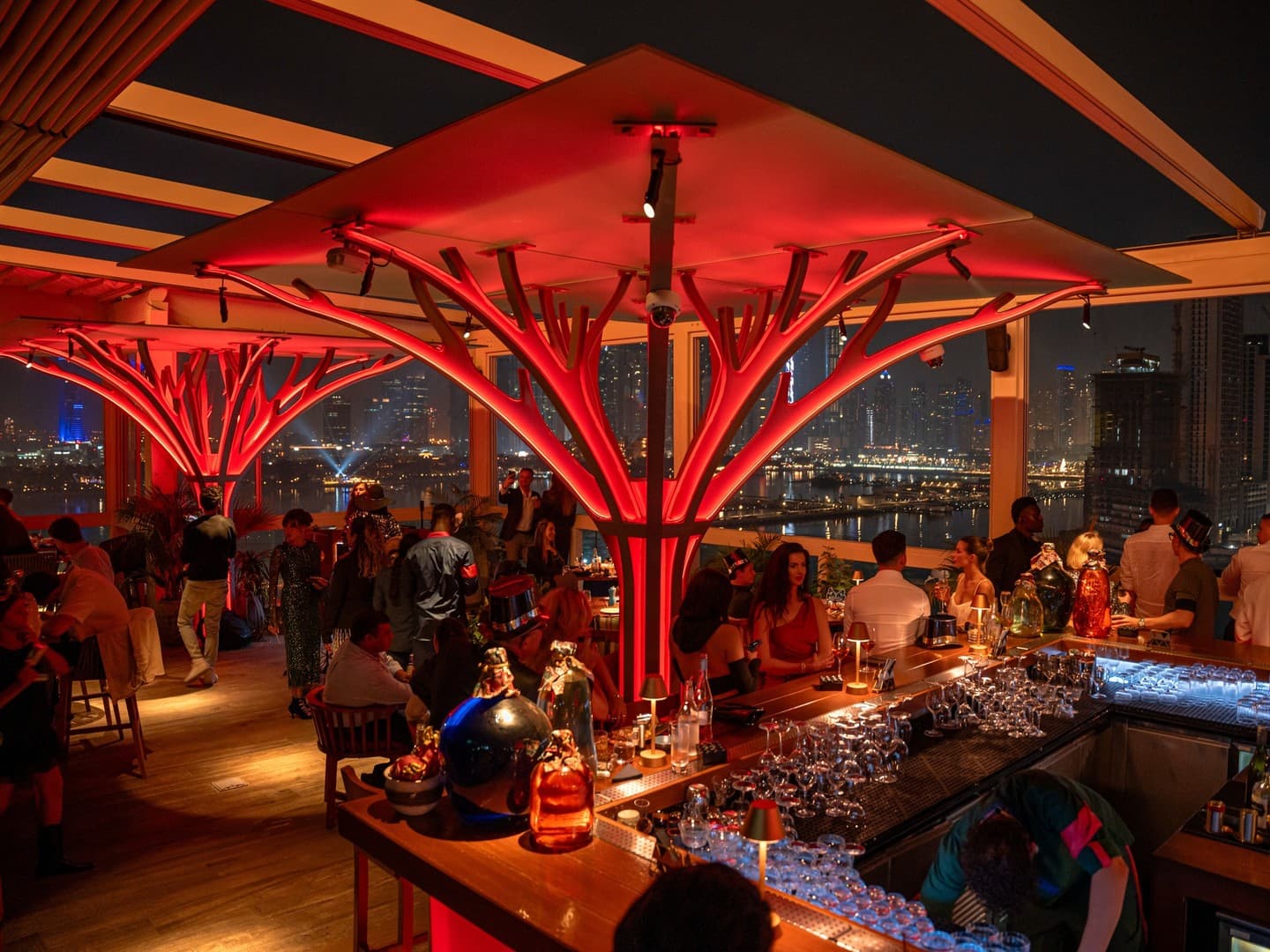 Top 20 Happy Hour on Saturday — featured venue