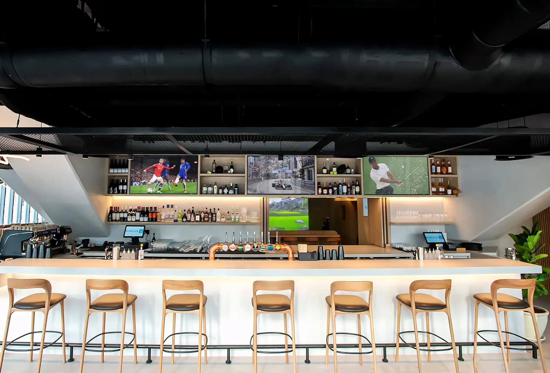 Top 20 Happy Hour on Sunday — featured venue