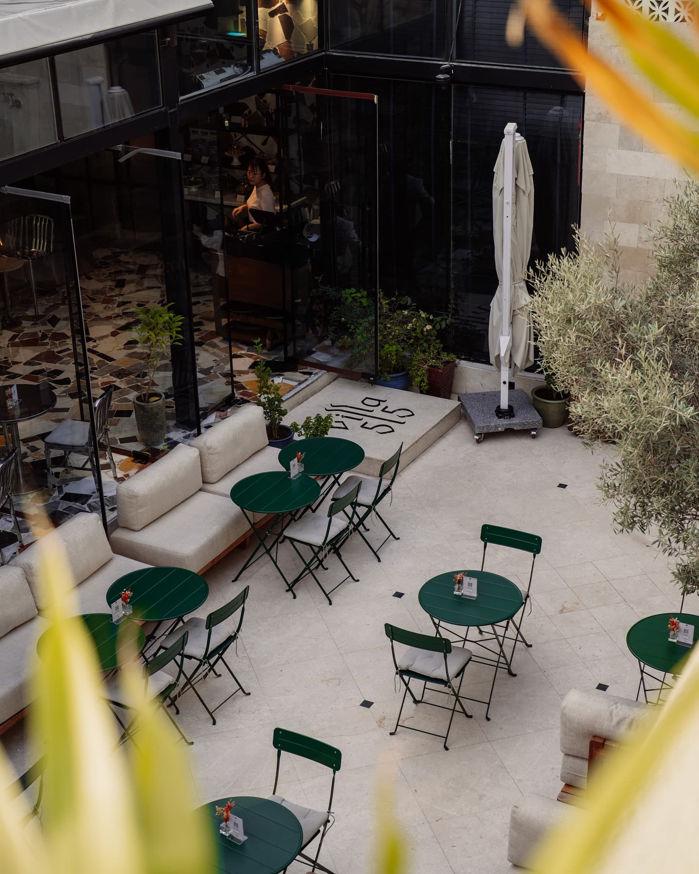 Cafe Villa 515 2