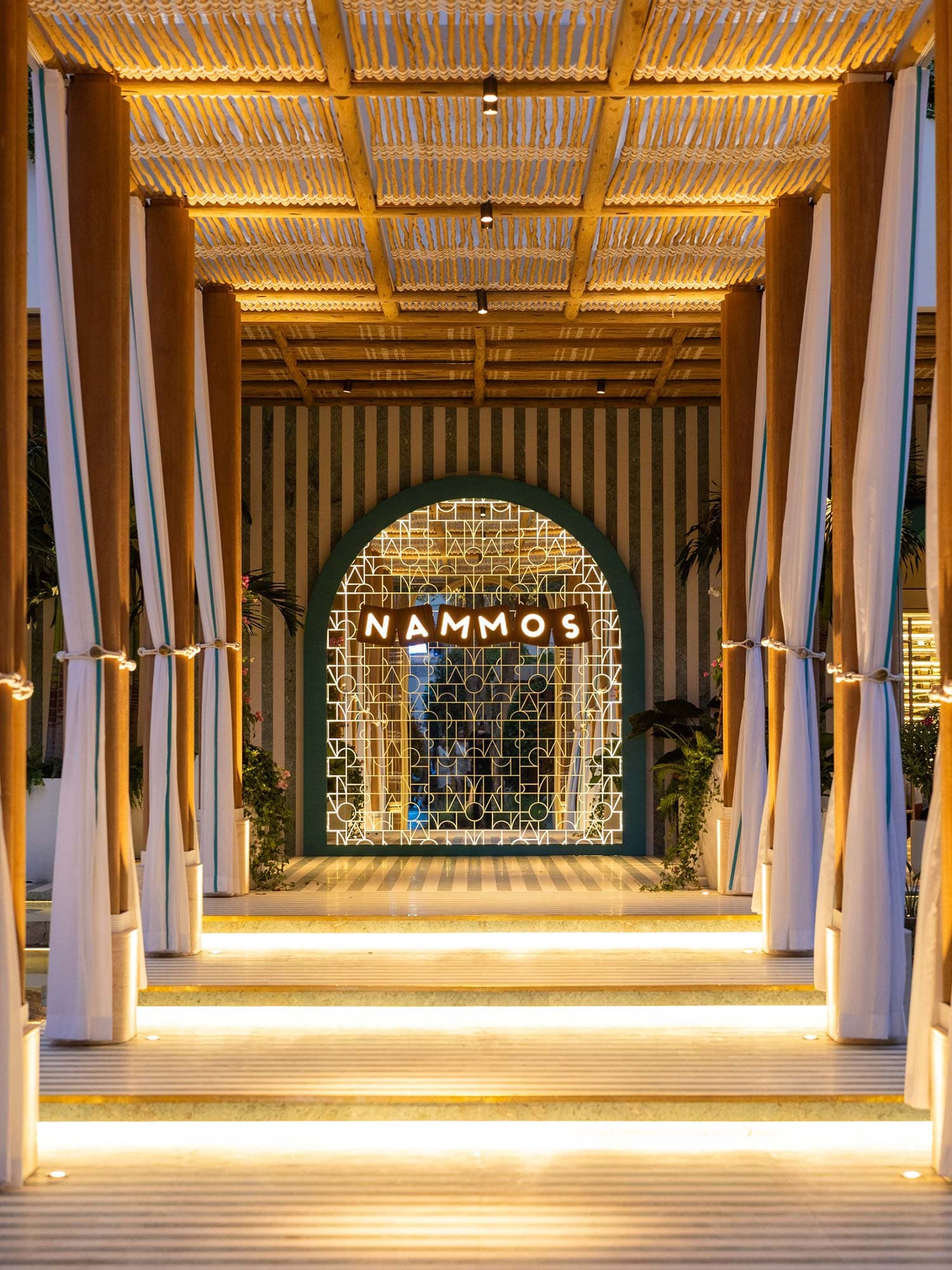 Nammos  2