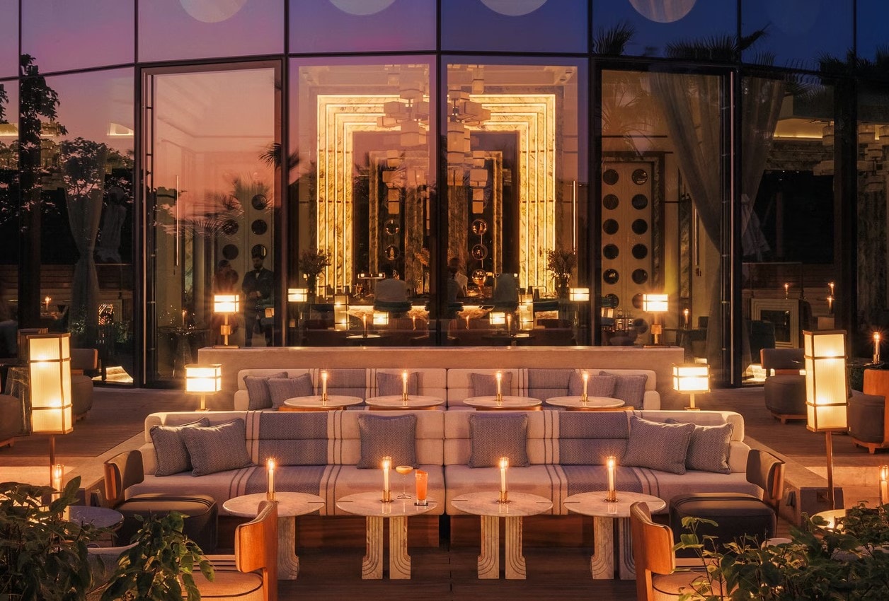 Candlelit couches on Rialto’s evening terrace