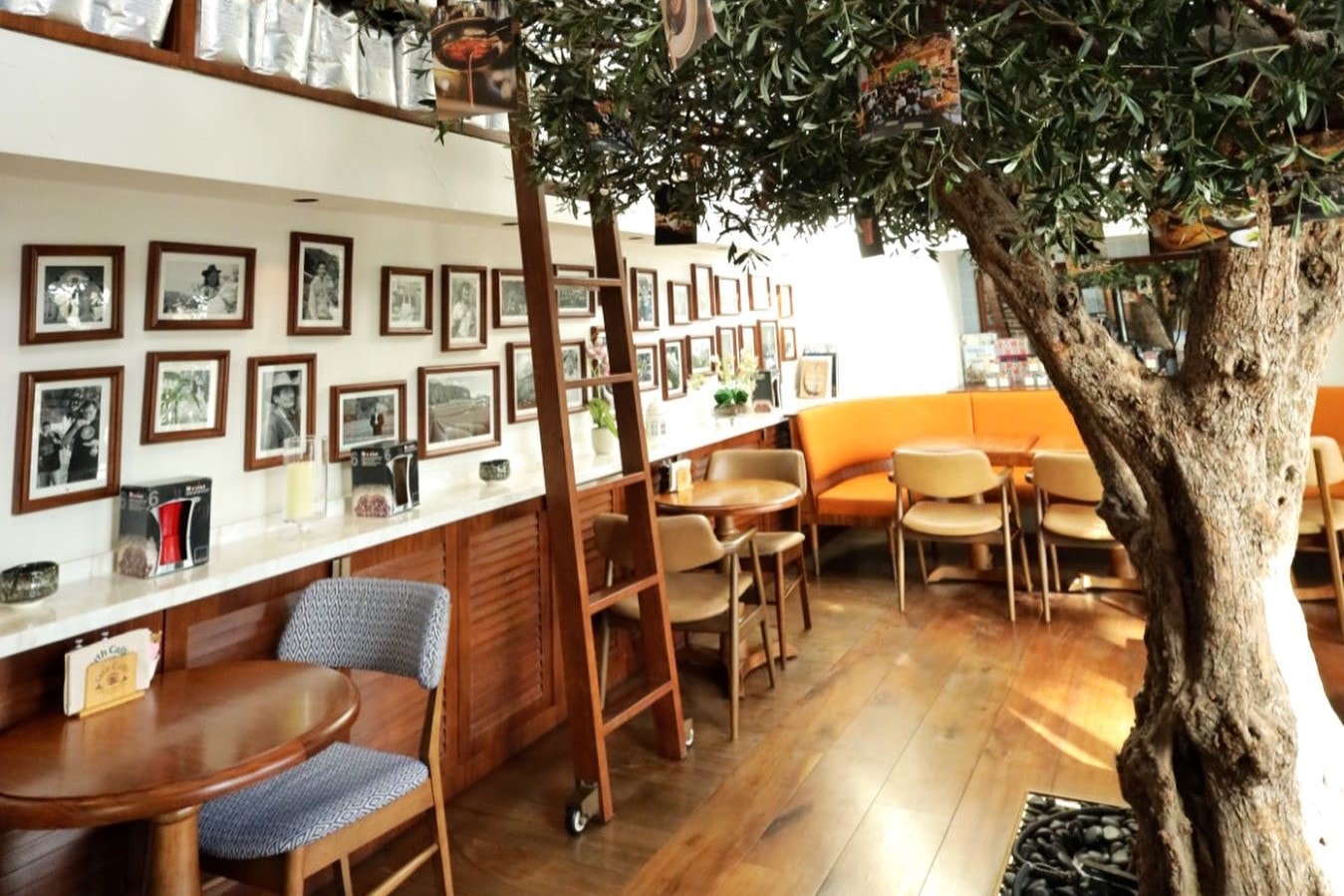 Urth Caffé